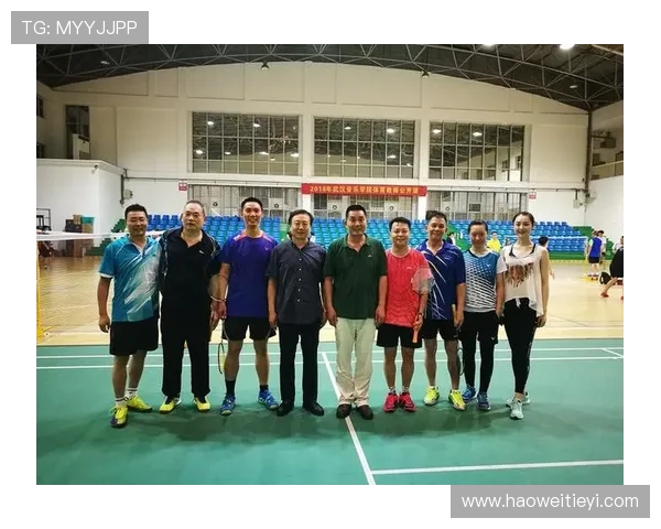 武汉羽毛球队耐力对比深度解析与训练策略探讨 武汉羽毛球队耐力对比深度解析与训练策略探讨