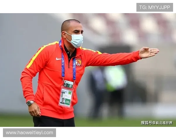 恒大与辽宁新开比分激战正酣球迷热情高涨期待精彩瞬间 恒大与辽宁新开比分激战正酣球迷热情高涨期待精彩瞬间