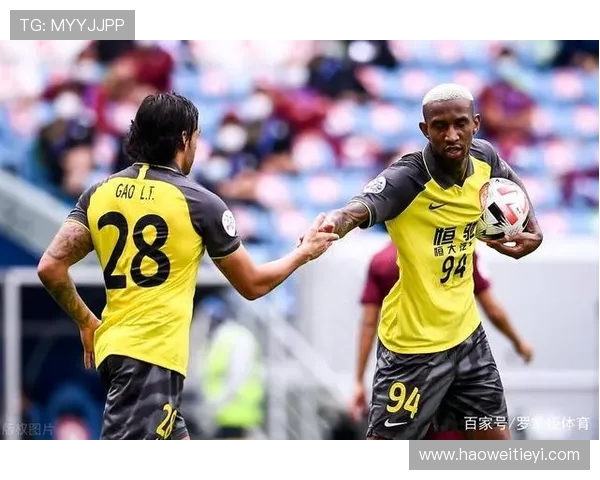 雷霆与老鹰激战三月十四日赛季关键对决引发球迷热议 雷霆与老鹰激战三月十四日赛季关键对决引发球迷热议